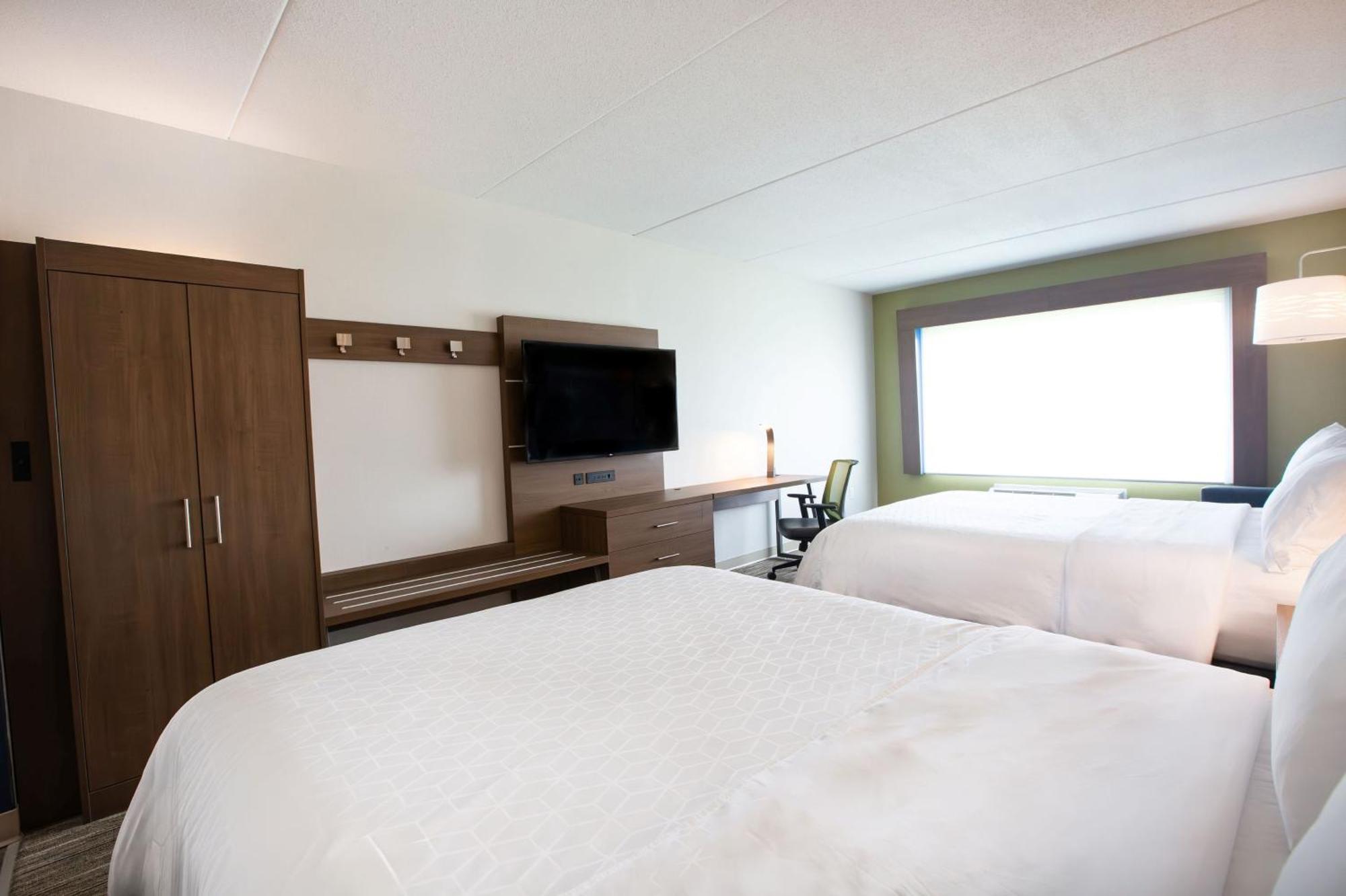 Holiday Inn Express & Suites - ウェランド エクステリア 写真